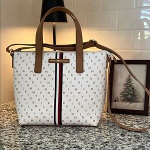 Tommy Hilfiger White and Tan Tote Bag